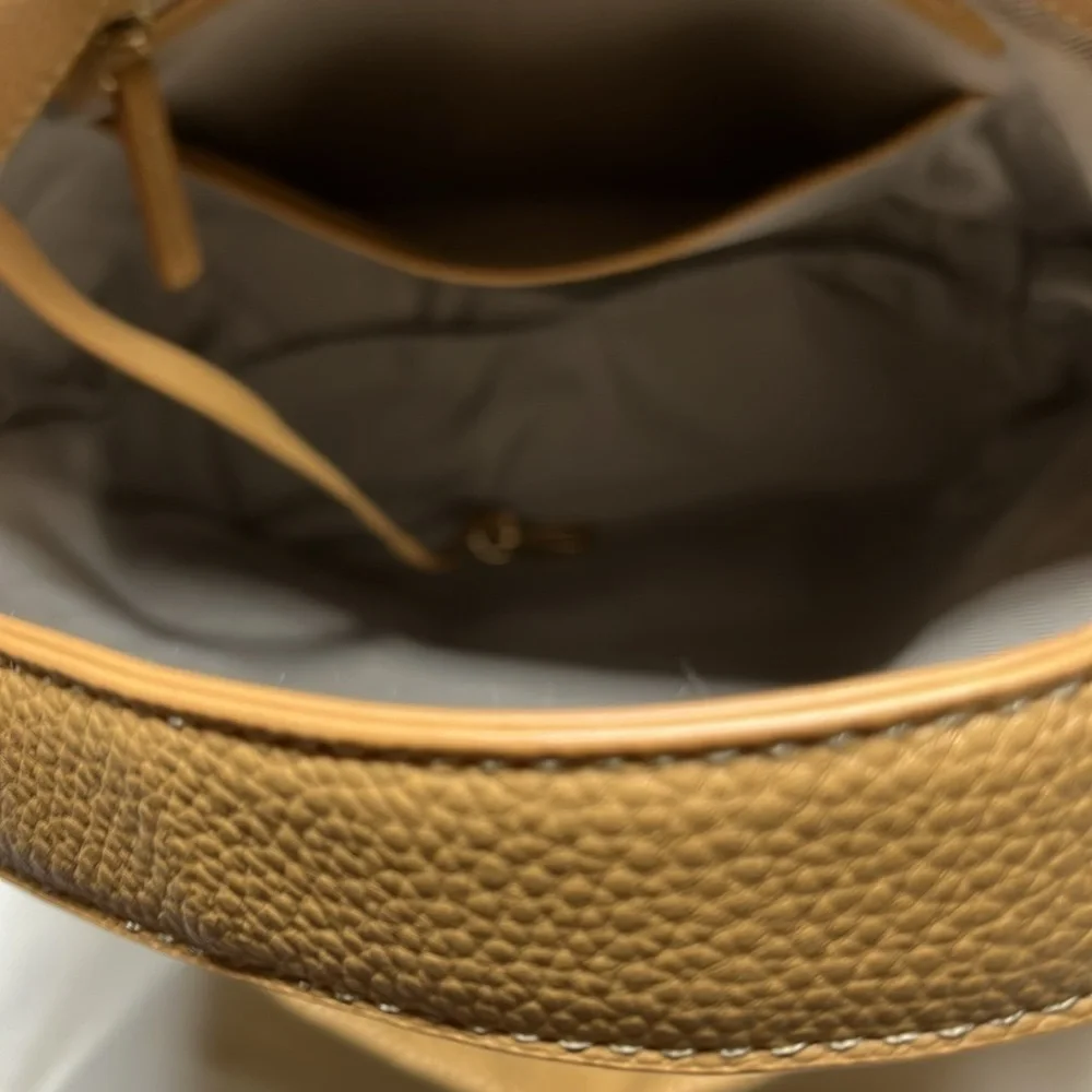 Beige Slouchy Hobo Tote Shoulder Bag Neutral Faux Leather Minimalist Purse